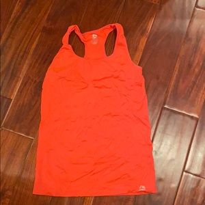 Fitted work out tank